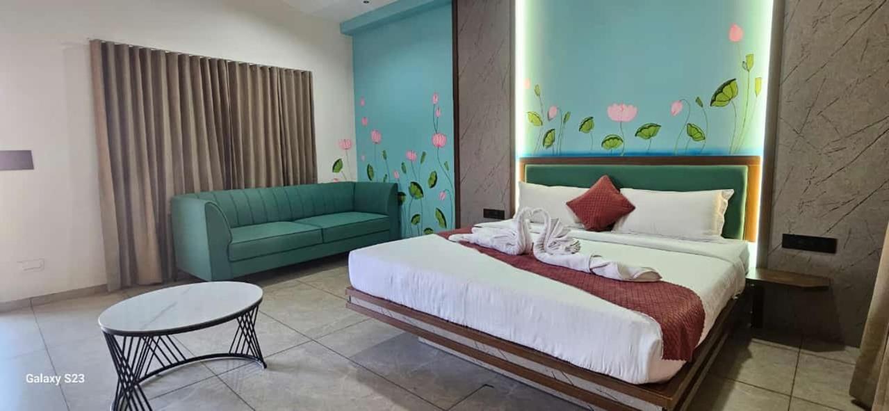 Shree Jalaram Resort Kodae Exterior photo