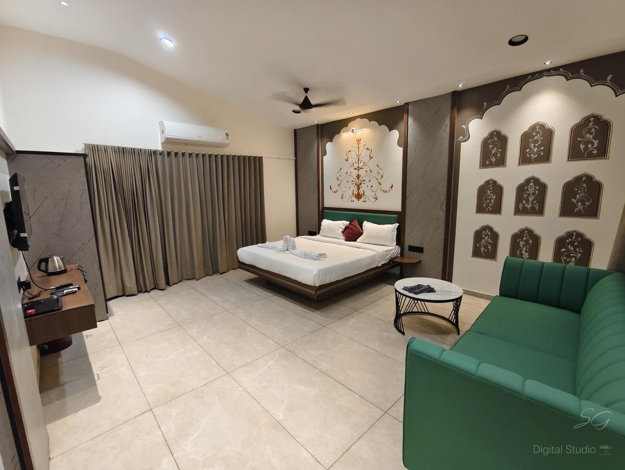 Shree Jalaram Resort Kodae Exterior photo
